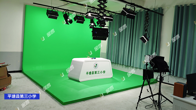 平塘县三小2.jpg